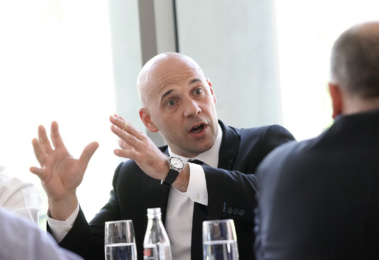 O αντιπρόεδρος πωλήσεων και marketing της Nissan Europe, Guillaume Cartier