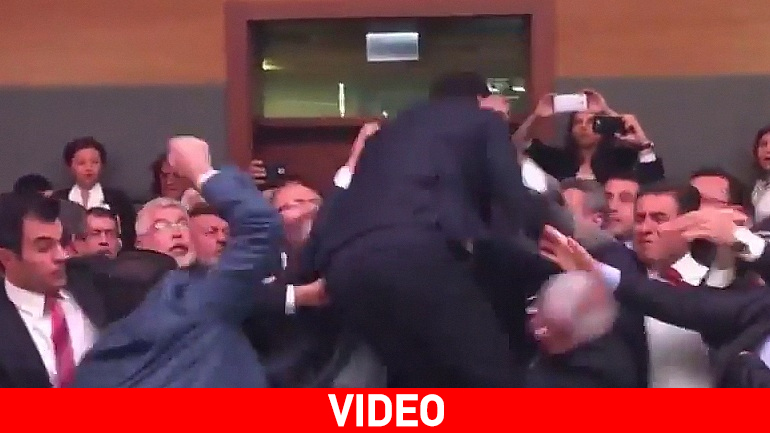 Αρένα η τουρκική Βουλή