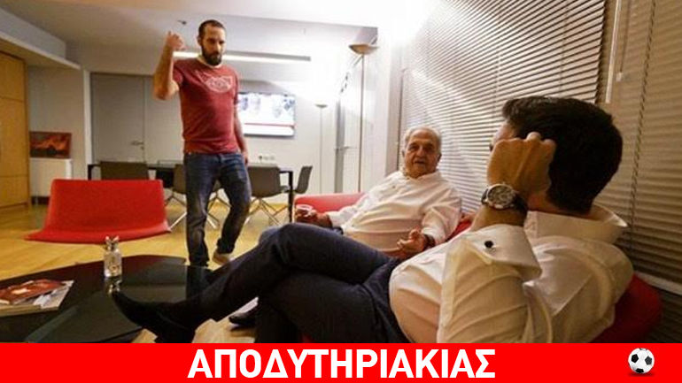 Φανατικός της… γραβάτας αυτός που γράφει τους λόγους του Τσίπρα! Φανατικός της… γραβάτας αυτός που γράφει τους λόγους του Τσίπρα!