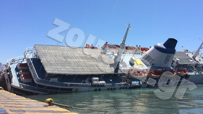 Aναζητούν… μεταφορέα μέσω διαγωνισμού για το ημιβυθισμένο «Παναγία Τήνου»