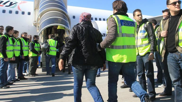 ΕΛ.ΑΣ.: Πραγματοποιήθηκαν 1.694 επιστροφές αλλοδαπών στις χώρες καταγωγής τους τον Απρίλιο