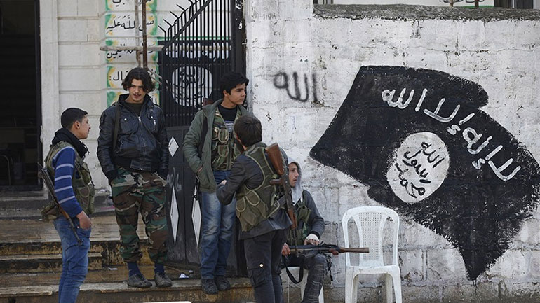 Δύο ρουκέτες του Ισλαμικού Χαλιφάτου έπληξαν τουρκική συνοριακή πόλη