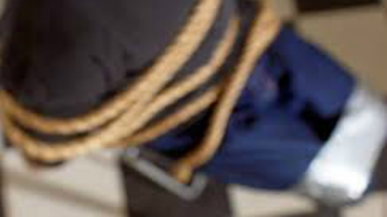 Σοκ στη Νεμέα: Βρήκαν τρίχρονο αγόρι δεμένο και κακοποιημένο σε εγκαταλελειμμένη οικία