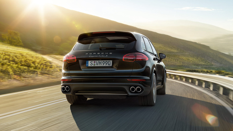 Πανίσχυρος V8 biturbo με 550 ίππους από την Porsche