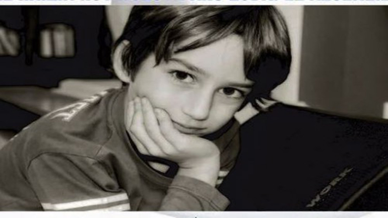 Στο Λονδίνο ο μικρός Χάρης που συγκίνησε το πανελλήνιο με το πρόβλημα υγείας του