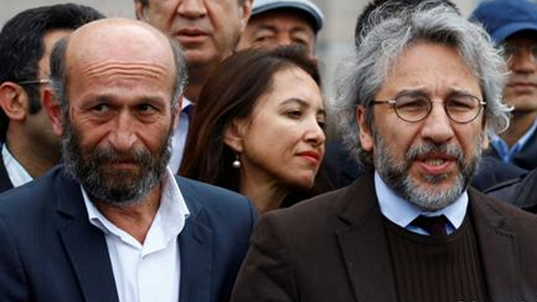 Γερμανία: «Σκανδαλώδης» η καταδίκη των Tούρκων δημοσιογράφων