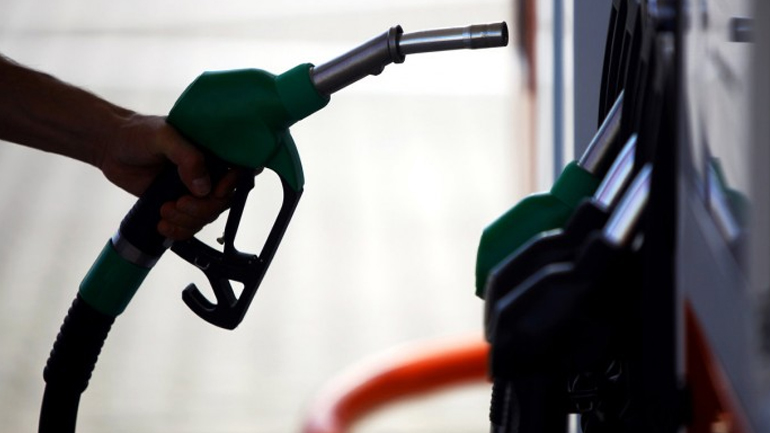 Kλειστά και τα πρατήρια καυσίμων αύριο