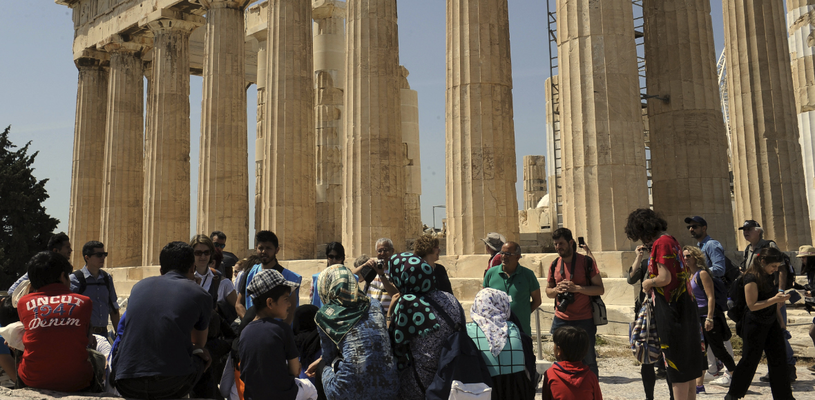 H φιλοξενία ανάμεσα σε λαούς δεν είναι μόνο υλική αλλά και ιστορική