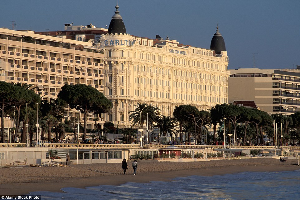 Το διάσημο ξενοδοχείο InterContinental Carlton Cannes, όπου έχουν φιλοξενηθεί μεταξύ άλλων ο Μπάρακ Ομπάμα και η Γκρέις Κέλι 