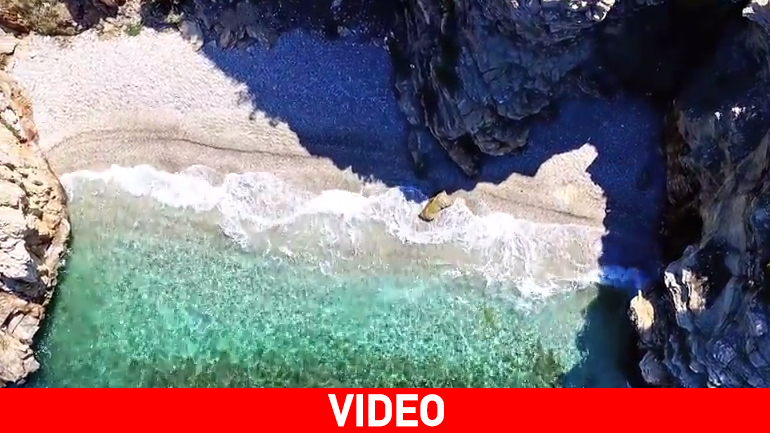 Οι κρυφές παραλίες της Αττικής