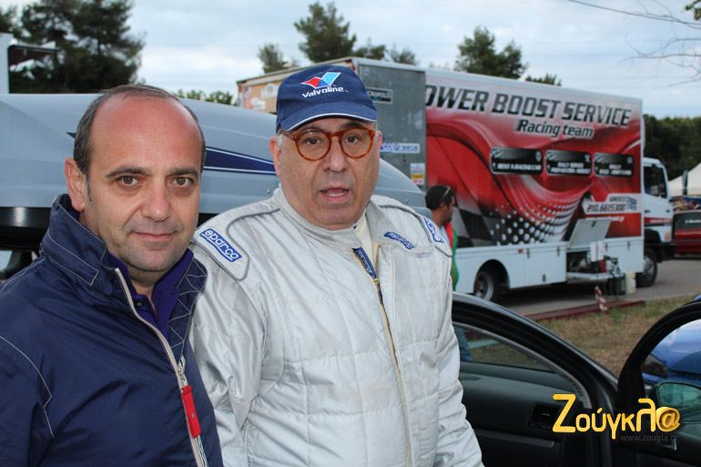 Ο Φίλιππος Τζεφεράκος με τον Νίκο Ντάβαρη...