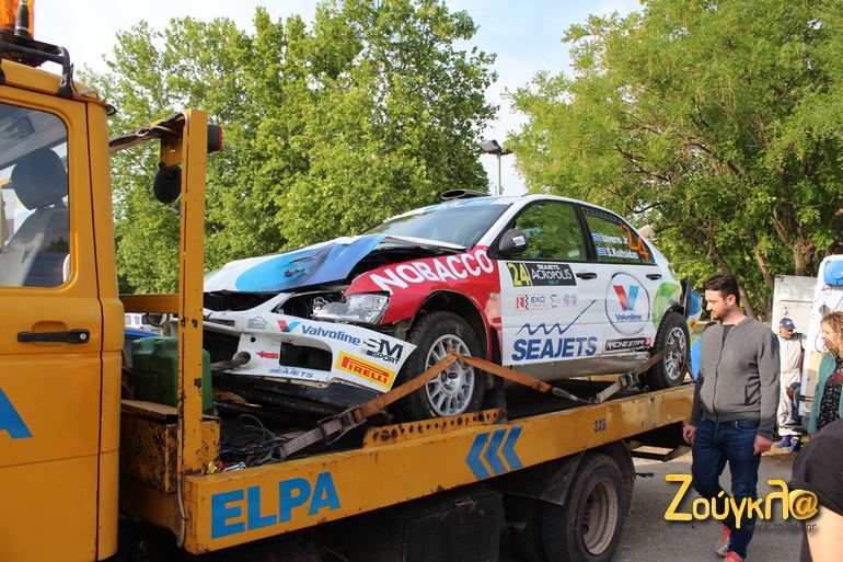 Μεγάλη η ζημιά στο αυτοκίνητο του Ιαβέρη Junior...