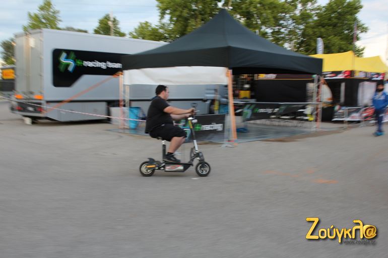 Για γρήγορες μετακινήσεις εντός service park...