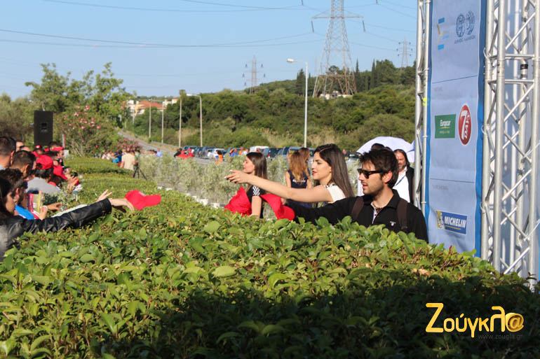 Χαμός με τα καπέλα της ΕΚΟ...