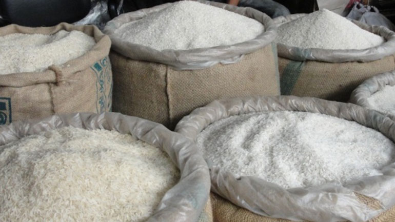 Δέσμευση 50 τόνων ρυζιού στο τελωνείο του Πειραιά