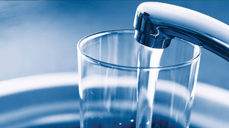 «Στέρεψαν» οι βρύσες στη μισή Πάτρα