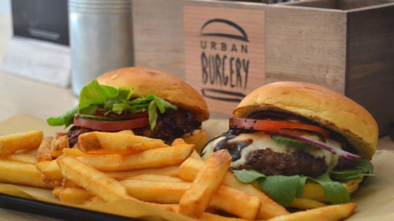 Κολωνία: Επιστρέφουν τα… Erdogan Burgers