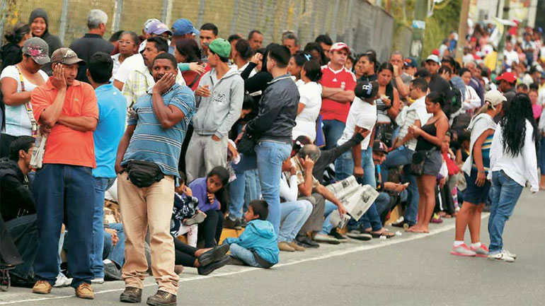 Εκτός ελέγχου η κατάσταση στη Βενεζουέλα: Πλήθη κλέβουν κοτόπουλα, αλεύρι και εσώρουχα