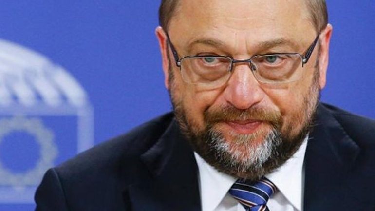 Σουλτς: Δεν μπορούμε άλλο να κόβουμε μισθούς και συντάξεις στην Ελλάδα