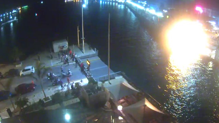 Χαλκίδα: Πλοίο προσέκρουσε στη γέφυρα του Ευρίπου