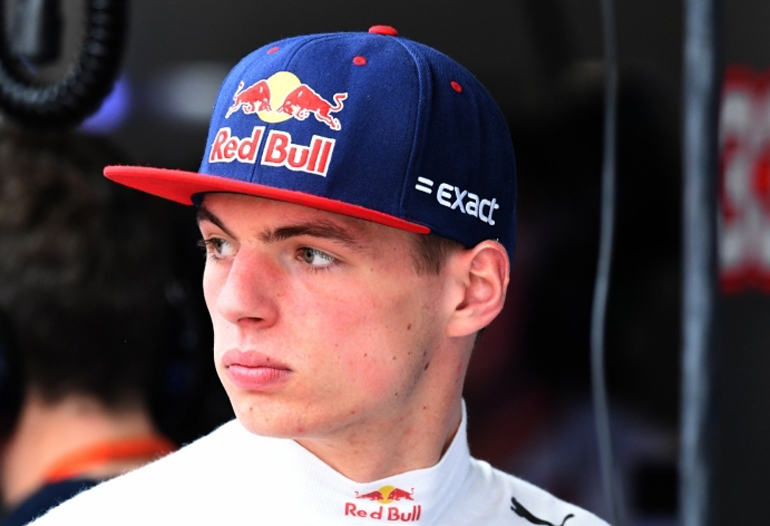 Ο Max Verstappen έτρεξε για πρώτη φορά με Red Bull και κέρδισε!