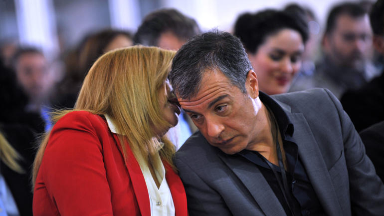 Γιατί απουσίαζε ο Θεοδωράκης από τη Δημοκρατική Συμπαράταξη;