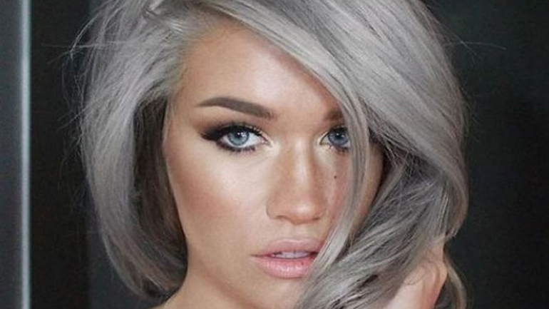 Ποιες βιταμίνες καθυστερούν την εμφάνιση των γκρίζων μαλλιών