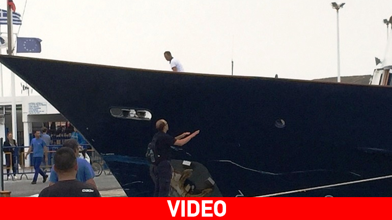 Πάρος: Πλοίο βγήκε στη στεριά… από αστοχία!