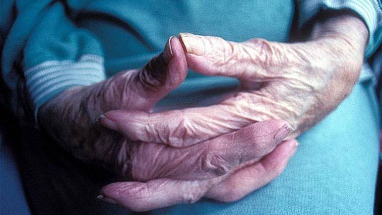 Τρίκαλα: Αγνοούμενη βρέθηκε νεκρή στο σπίτι της