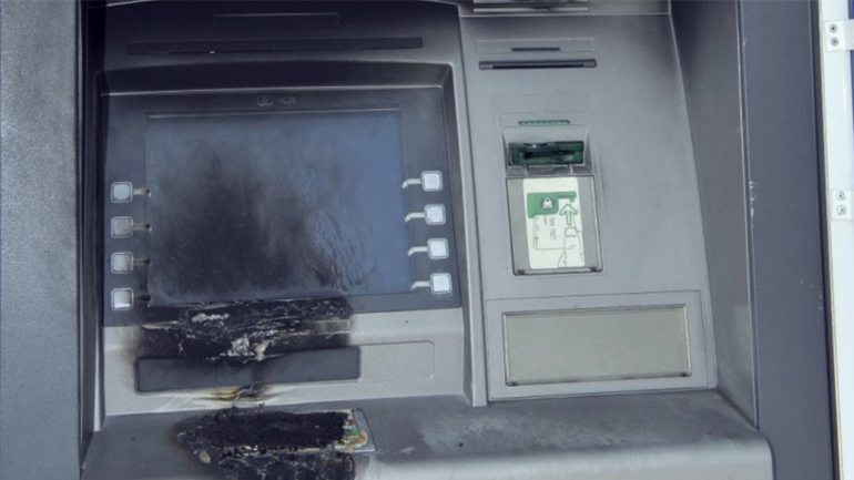 Θεσσαλονίκη: Εμπρηστικές επιθέσεις σε ΑΤΜ τραπεζών