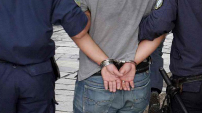 Πάτρα: Συνελήφθησαν επειδή είχαν πλαστά ταξιδιωτικά έγγραφα Πάτρα: Συνελήφθησαν επειδή είχαν πλαστά ταξιδιωτικά έγγραφα