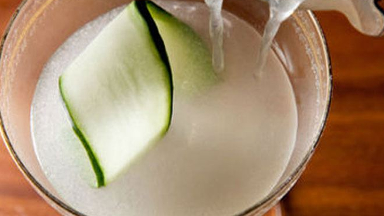 Φτιάξτε δροσιστικό Propeller cocktail!