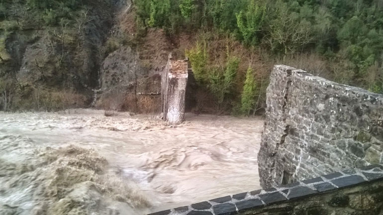 Συνάντηση στο Υπουργείο Πολιτισμού για το γεφύρι της Πλάκας