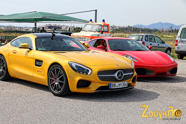 Mercedes AMG GT S και... συνοδευτικό Ferrari 430 της Maranello group για να μπορούμε να ακολουθούμε το γερμανικό super car και να καταγράφουμε εικόνες...