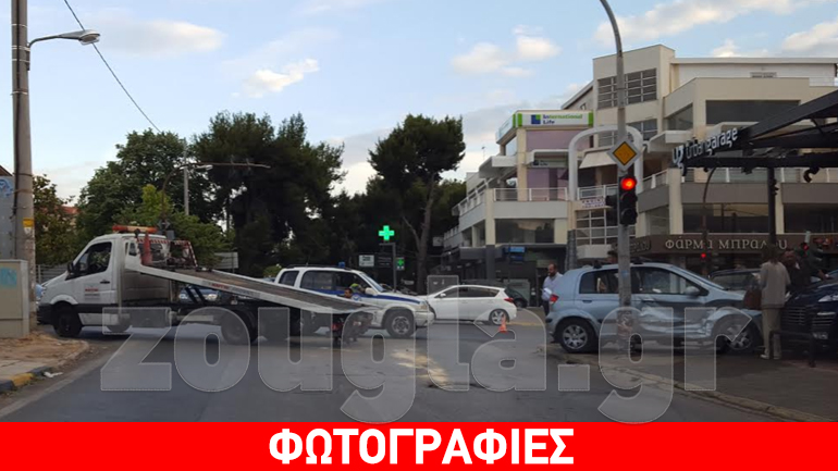 Δύο αυτοκίνητα συγκρούστηκαν στην περιοχή της Νέας Ερυθραίας