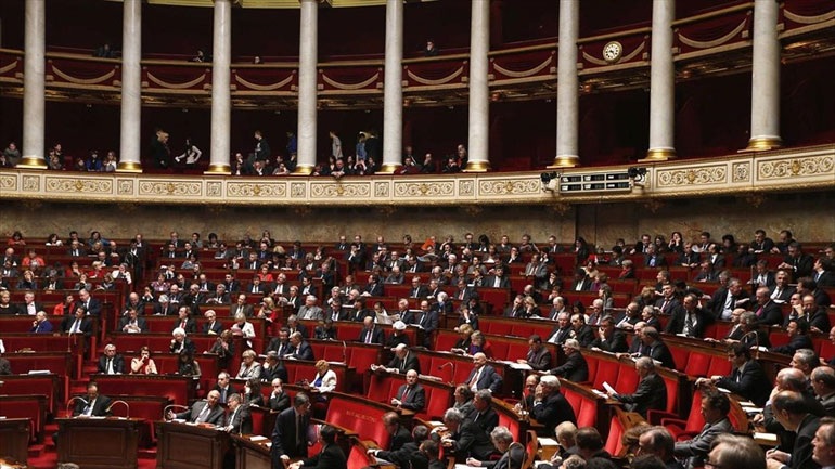 Γαλλία: Η Εθνοσυνέλευση ενέκρινε την παράταση της κατάστασης έκτακτης ανάγκης έως τέλη Ιουλίου