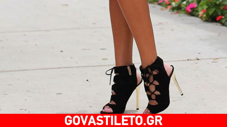 Lace up πέδιλα: Μια από τις κορυφαίες τάσεις για την Άνοιξη!