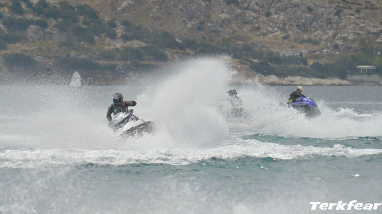 Σφαγή... για μία καλύτερη θέση!