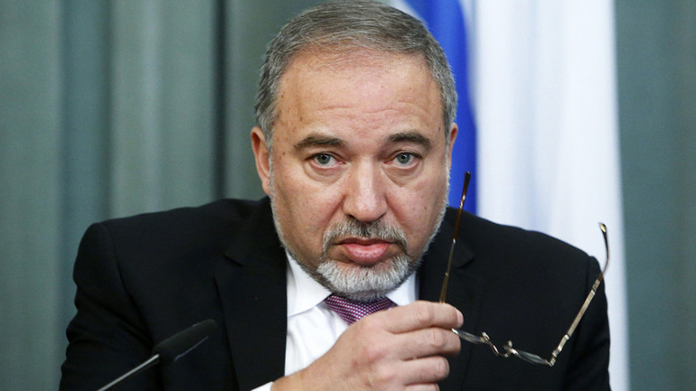 Παραιτήθηκε ο υπουργός Άμυνας του Ισραήλ