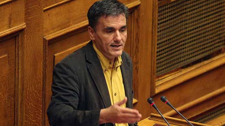 Τσακαλώτος: Επιλέξαμε πολλά μικρά μετρά, αντί για απολύσεις και μειώσεις