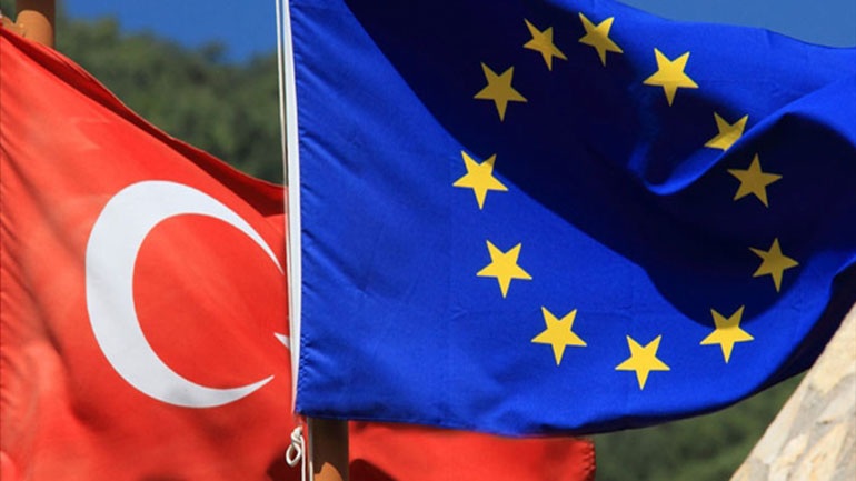 Η Κομισιόν προωθεί τρία τουρκικά προενταξιακά κεφάλαια