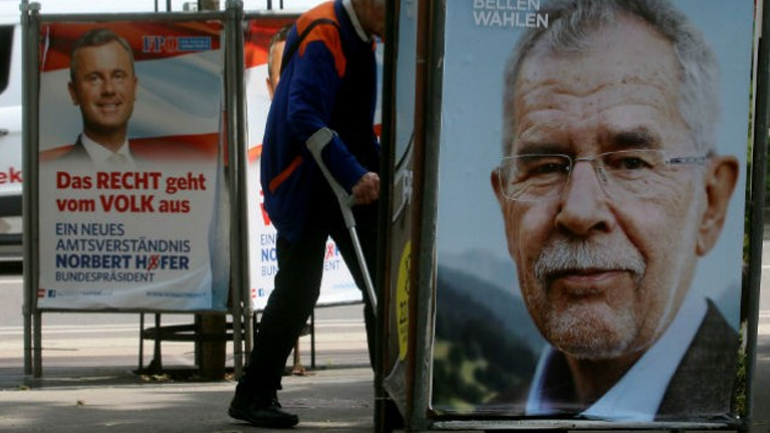 Αυστρία: Οι επιστολικές ψήφοι θα κρίνουν την έκβαση των εκλογών