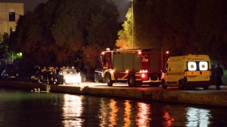 Κόρινθος:  Έπεσε με το αυτοκίνητό του στη θάλασσα