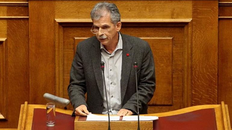 Δανέλλης: Η κυβέρνηση πουλάει κάλπικα ιδεολογήματα στο κομματικό ακροατήριο