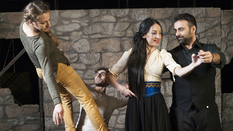 «ΛΑΒΥΡΙΝΘΟΣ: Από το Σκοτάδι στο Φως»