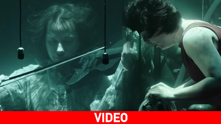 Moυσική(οί) κάτω από το νερό!