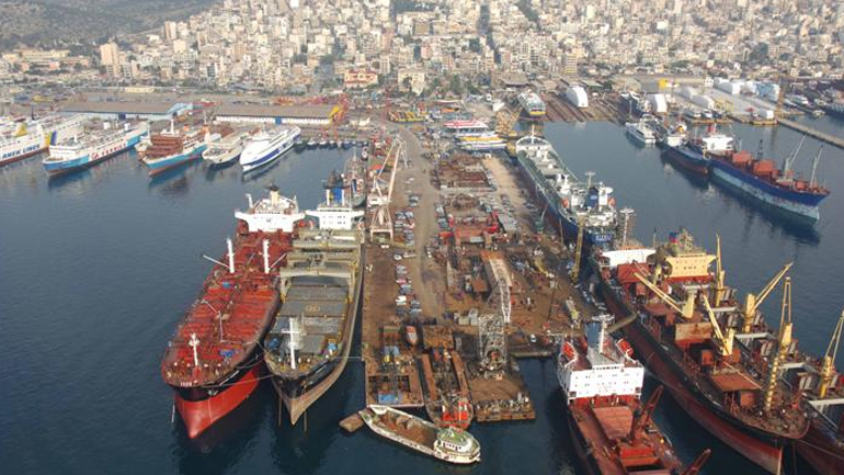 Επαναλαμβανόμενες 48ωρες απεργίες των εργαζομένων σε ΟΛΠ και ΟΛΘ από την Πέμπτη