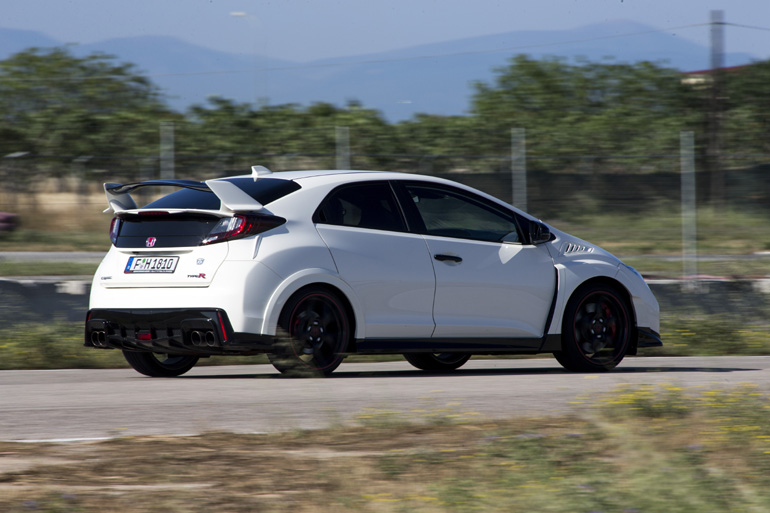 Το ίδιο αυτοκίνητο να πωλείται σε στην Ελλάδα 50.000 ευρώ και στην Βουλγαρία 35.000...