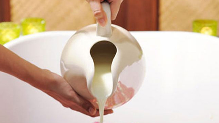 Φτιάξτε το δικό σας αφρόλουτρο με φυσικά συστατικά για λαμπερό δέρμα!