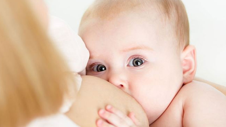 Επιτρέπεται να πίνω αλκοόλ όσο θηλάζω;